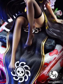 1/4 & 1/6 Scale Boa Hancock - ONE PIECE Resin Statue - TT Studios