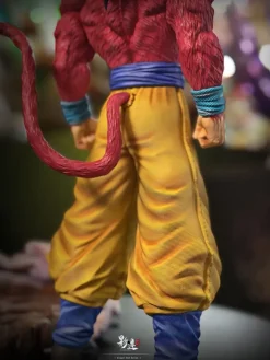 1/6 & 1/4 Scale Super Saiyan 4 Son Goku - Dragon Ball Resin Statue - D-M Studios
