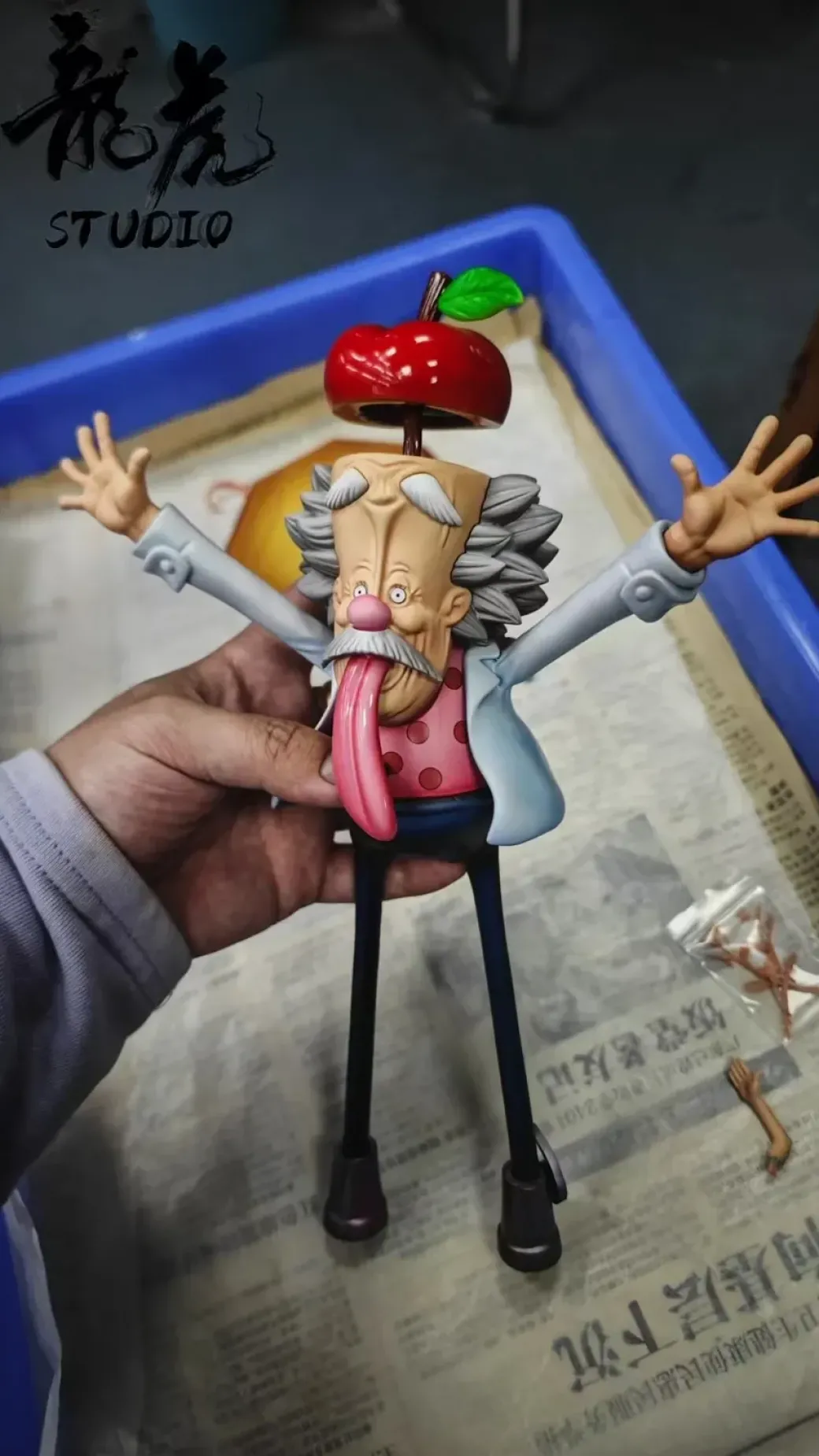 1/8 Scale Dr. Vegapunk - ONE PIECE Resin Statue - LongHu Studios