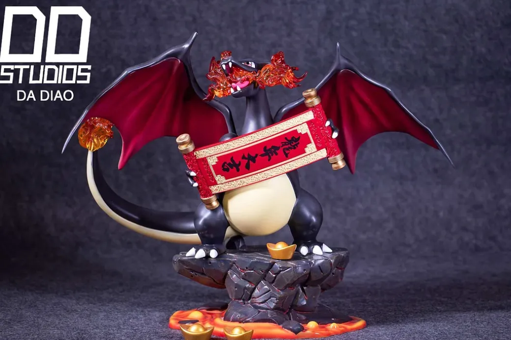 1/10 Scale Dragon Year Lucky Charizard - Pokemon Resin Statue - DD Studio