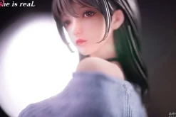 1/6 Scale Guitar Sister - Original Design Statue - She is real Studio