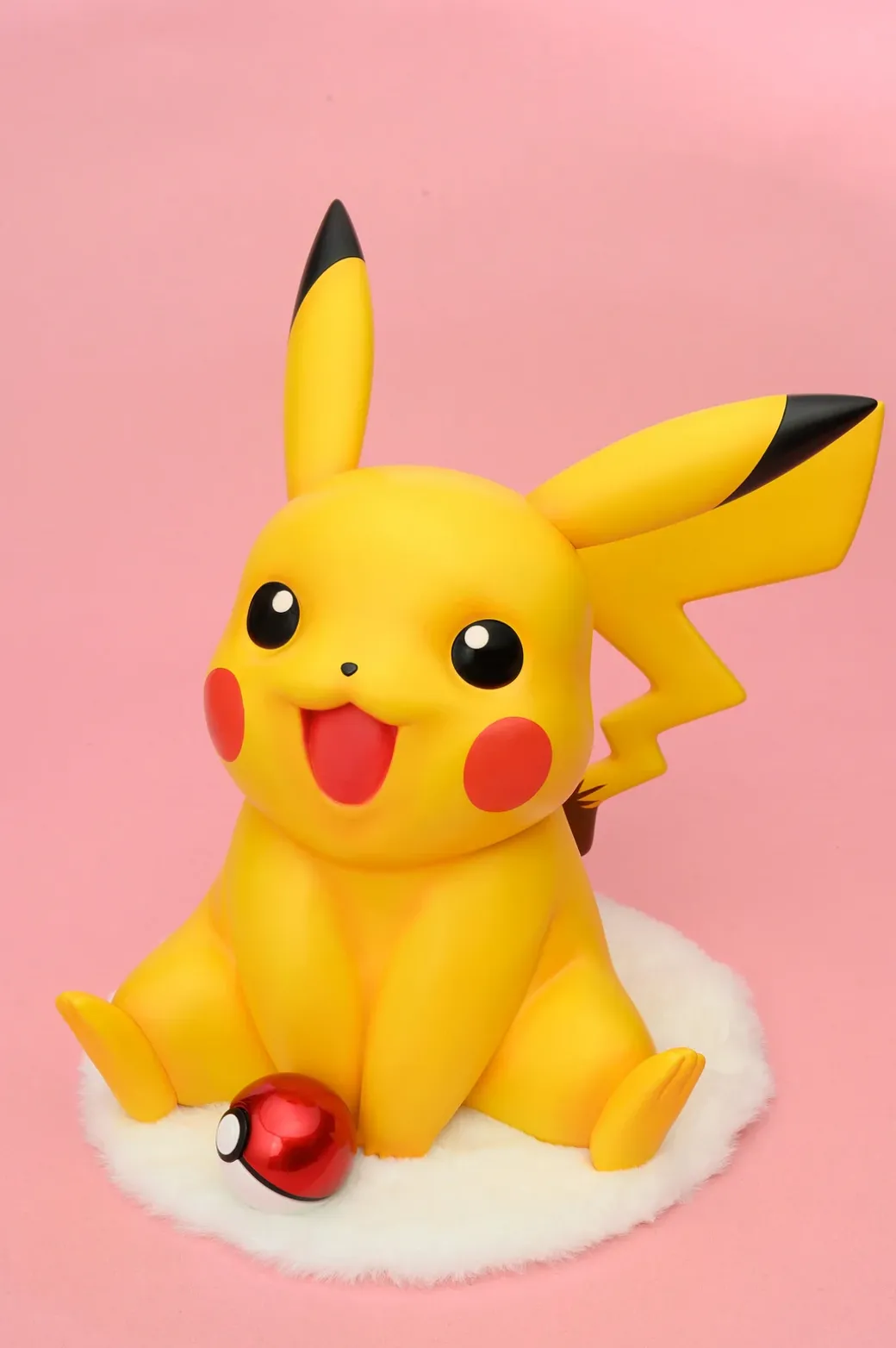1/1 Scale Pikachu - Pokemon Resin Statue - SunBird Studio