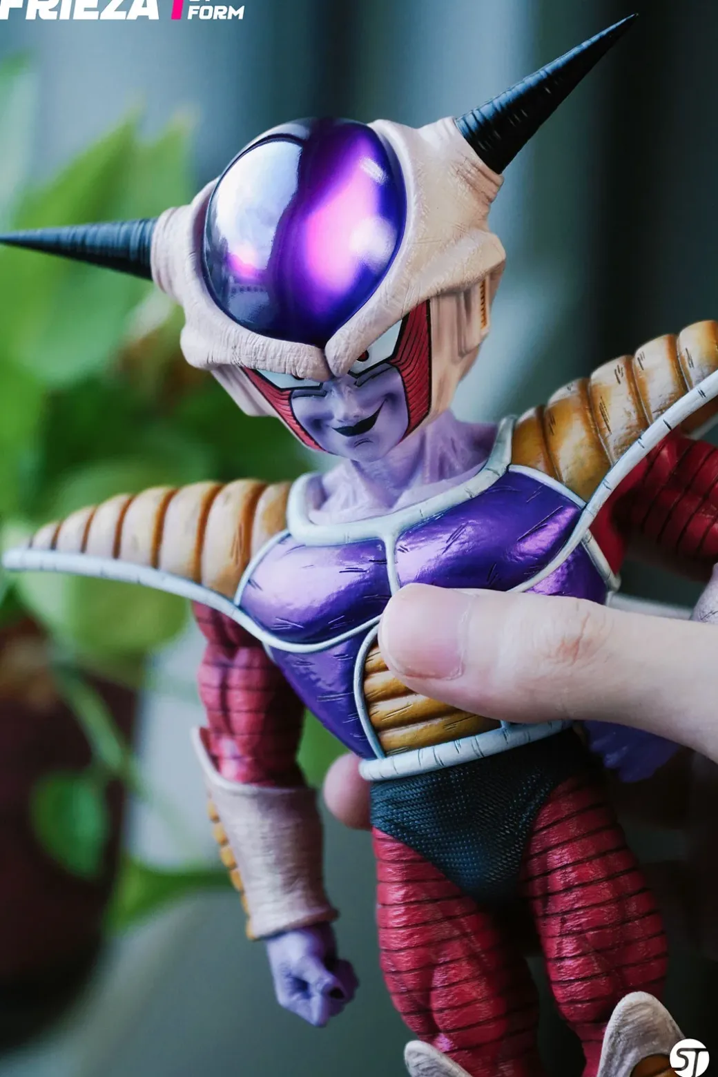 1/6 Scale 1st Form Frieza - Dragon Ball Resin Statue - ShowTime Studio