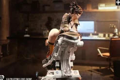 1/4 Scale Tracer Lena Oxton with LED - Overwatch Resin Statue - Dtalon Studio