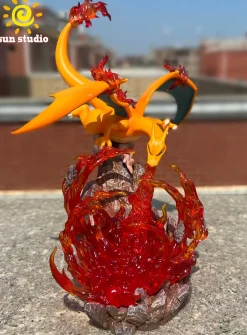 1/20 Scale World Zukan Charizard with LED - Pokemon Resin Statue - sun Studio