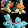 1/20 Scale World Zukan Cyndaquil Set & Totodile Set - Pokemon Statue - Kipi Studio