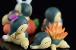 1/20 Scale World Zukan Cyndaquil Set & Totodile Set - Pokemon Statue - Kipi Studio