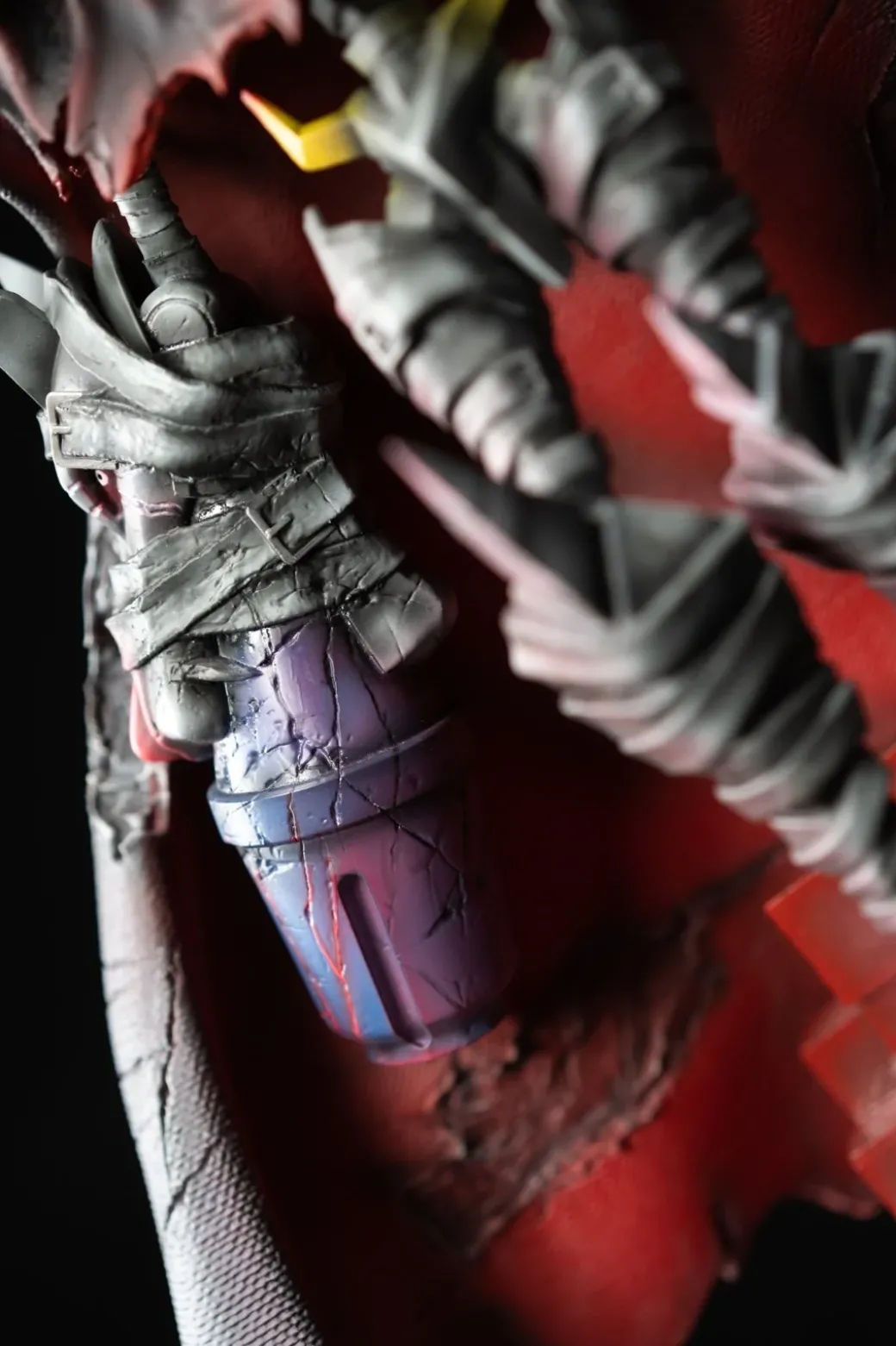 Battle Damaged Omegamon Zwart with LED - Digimon Resin Statue - MO Studio