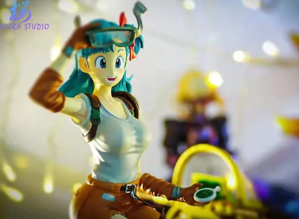 Chariot Bulma with LED - Dragon Ball Resin Statue - Sakura Studios