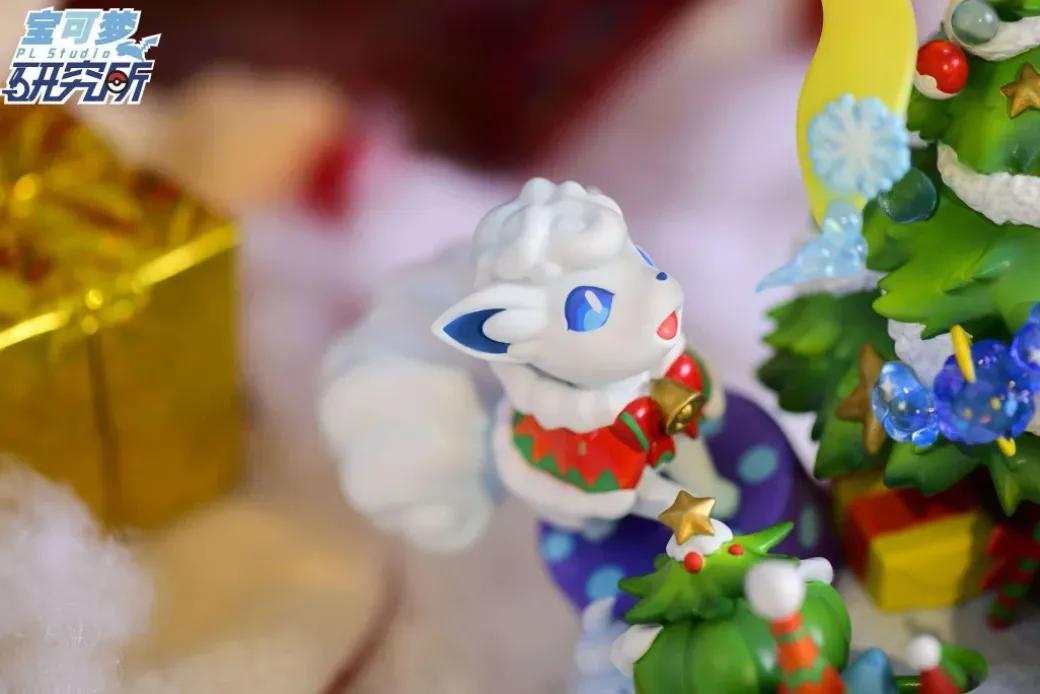 Christmas gift Pikachu, Bulbasaur, Alolan Vulpix, Rowlet, Jirachi - Pokemon Resin Statue - PL Studios