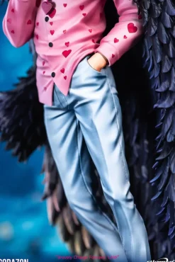 Corazon Donquixote Rosinante - ONE PIECE Resin Statue - Shimmer Studio
