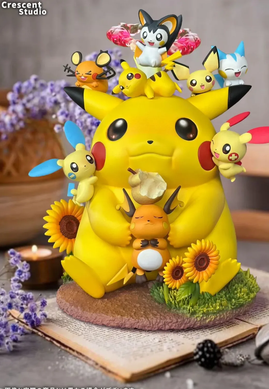 Dynamax Pikachu Family - Pokemon Resin Statue - Crescent-Studios