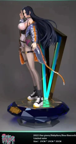 Exercise Girl Boa Hancock with LED - ONE PIECE Resin Statue - Baby Face Studio