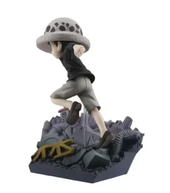 G.E.M. Series RUN! RUN! RUN! Ver. Childhood Trafalgar D. Water Law - ONE PIECE Official Statue - MegaHouse