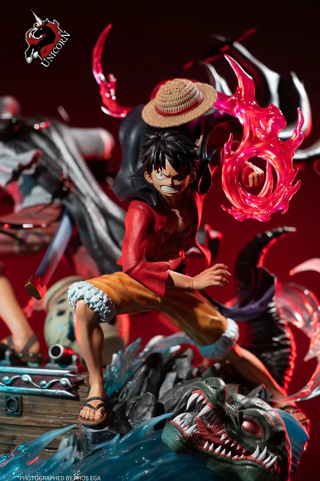 Legend 99 Series Straw Hat Monkey D. Luffy & Red Hair Shanks - ONE PIECE Resin Statue - Unicorn Studios