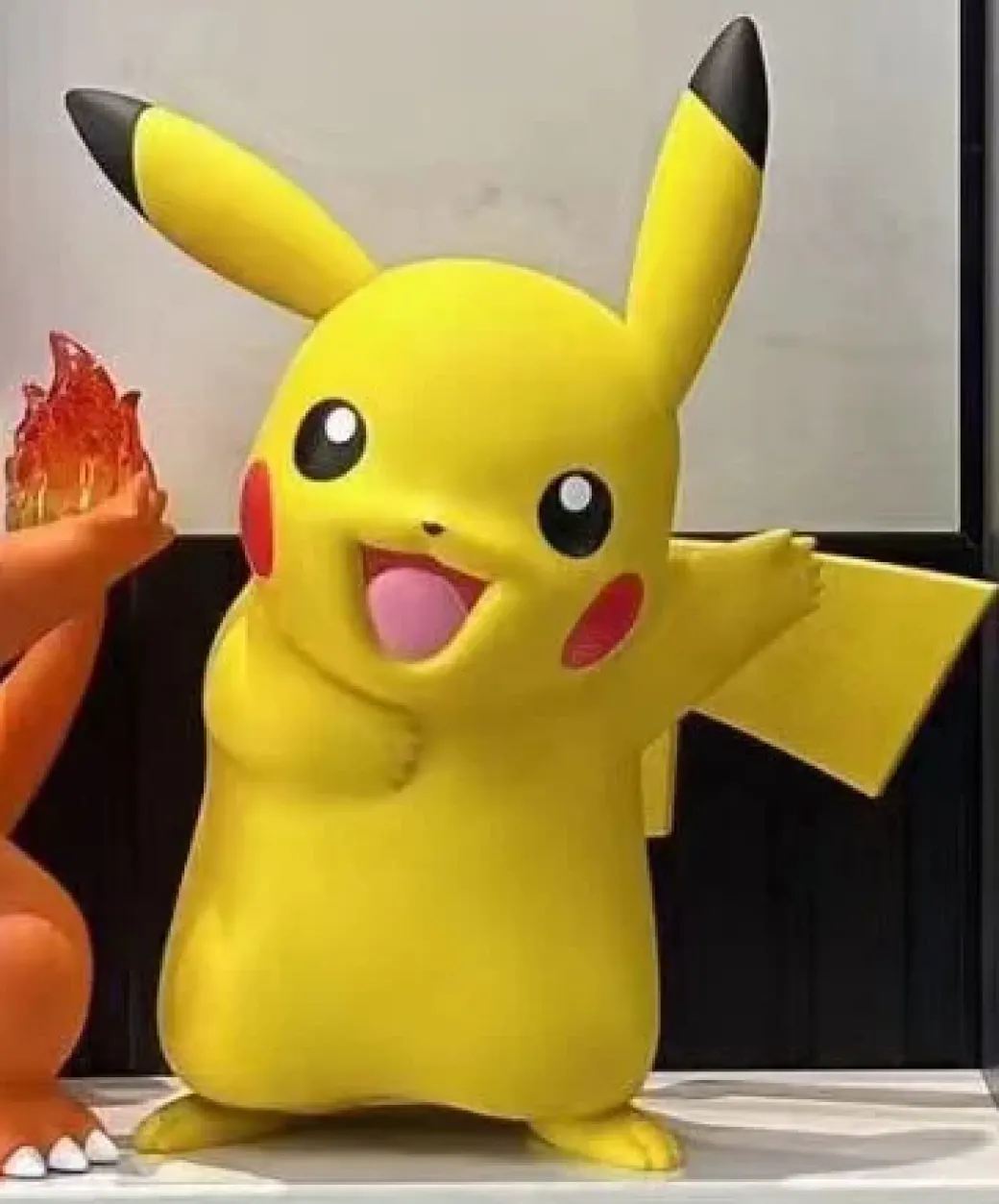 Licensed Pokemon Pikachu & Charmander - Pokemon Statue - funism