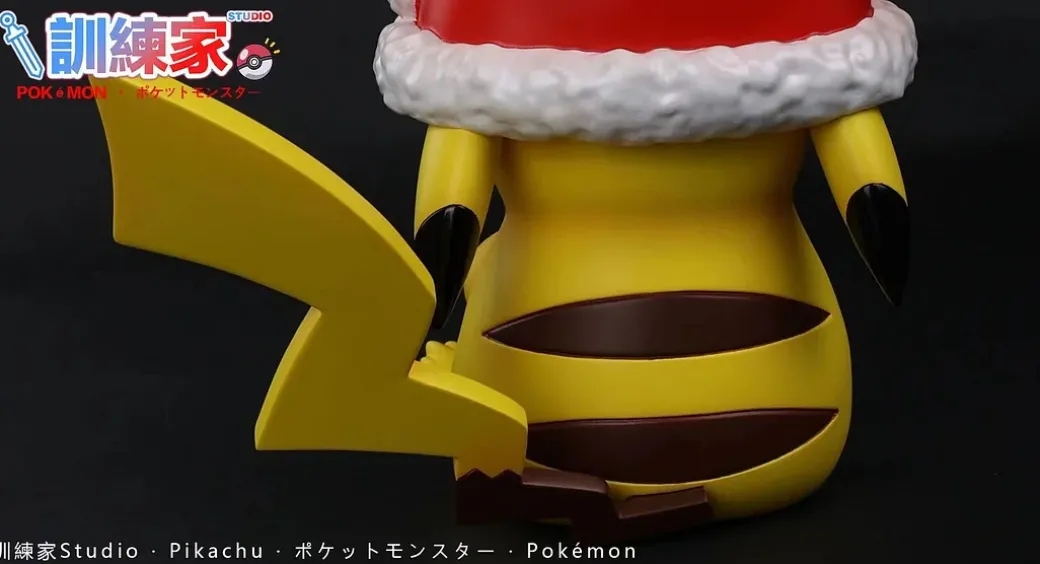 Medium & Big Scale Huging Mahjong Pikachu - Pokemon Resin Statue - Pokemon-Studio