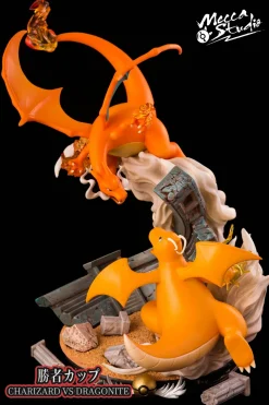 Palace of Victory Charizard vs Dragonite - Pokemon Resin Statue - Mecca Mai Studios