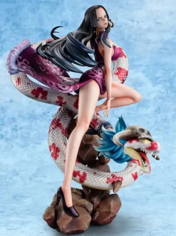 POP MAX Scale Seven Warlords of the Sea Ver. Boa Hancock - ONE PIECE Official Statue - MegaHouse