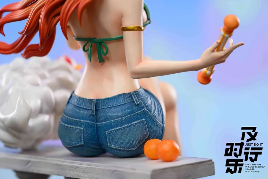 POP Scale Two Years Later Straw Hat Crew Family Portrait Nami - ONE PIECE Resin Statue - Just Do It Studio