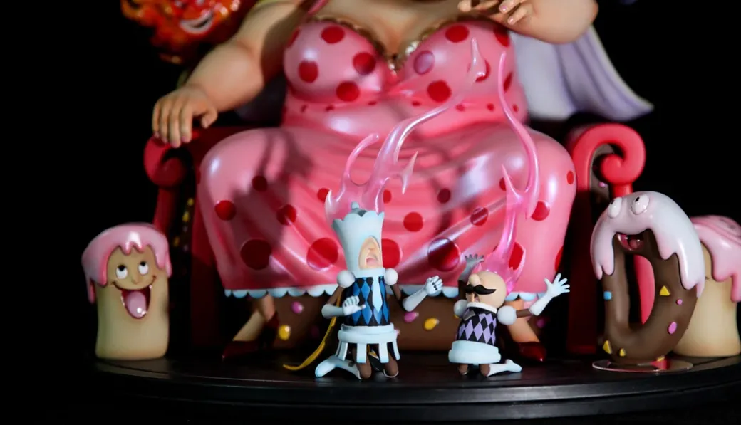 Private Four Emperors BIG MOM Charlotte Linlin - ONE PIECE Resin Statue - XinShiJi Studio