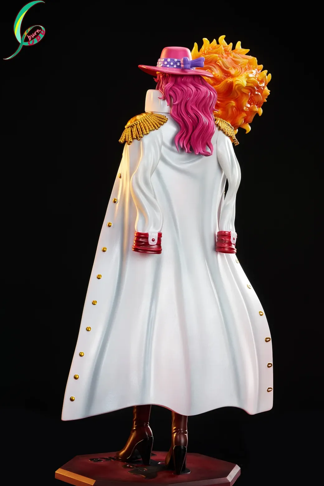 Rocks Pirates Series 001 Young Ver. Charlotte Linlin - ONE PIECE Resin Statue - CPU Studio