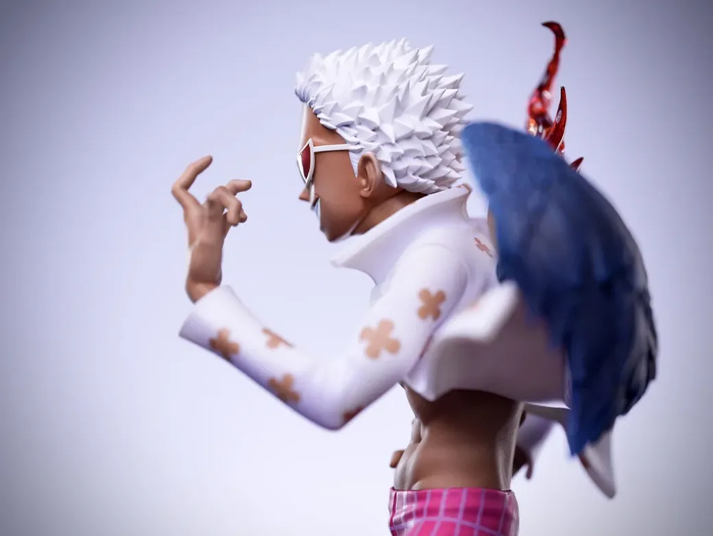 Seraphim Donquixote Doflamingo - ONE PIECE Resin Statue - Super Guai Studio