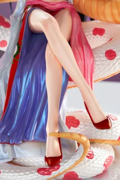 Sitting Boa Hancock - ONE PIECE Resin Statue - Brain Hole Studio