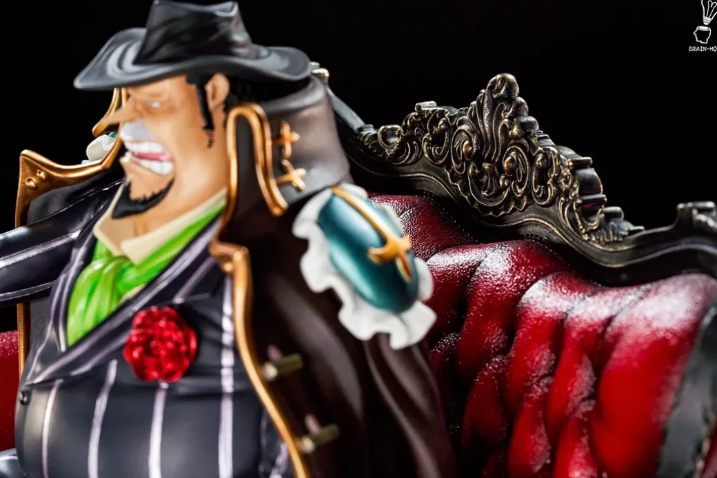 Sitting Capone Bege - ONE PIECE Resin Statue - Brain Hole Studio