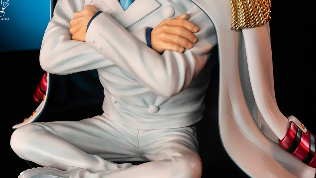 Sitting Monkey D. Garp - ONE PIECE Resin Statue - Brain Hole Studio
