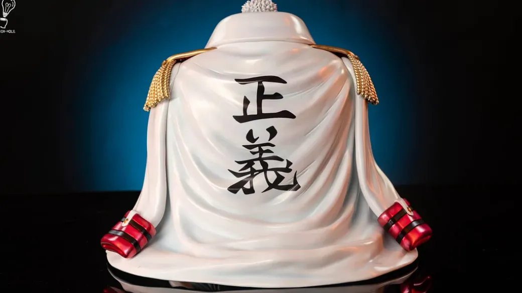 Sitting Monkey D. Garp - ONE PIECE Resin Statue - Brain Hole Studio