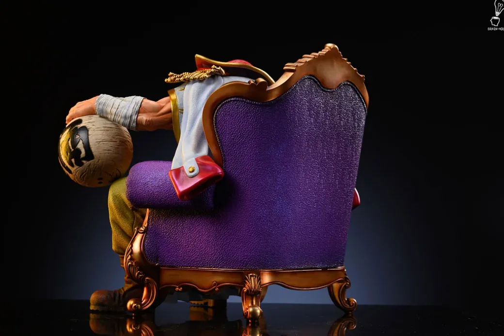 Sitting Whitebeard Edward Newgate - ONE PIECE Resin Statue - Brain Hole Studio