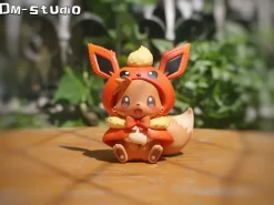Small & Big Scale Flareon Cosplay Eevee - Pokemon Resin Statue - DM Studios