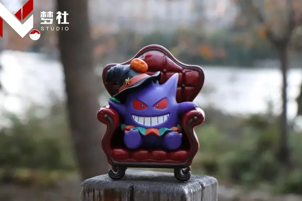 Sofa Gengar - Pokemon Resin Statue - MengShe Studio