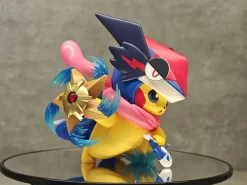 Staryu Shuriken Ash-Greninja Cosplay Pikachu - Pokemon Resin Statue - ECHO_Studio
