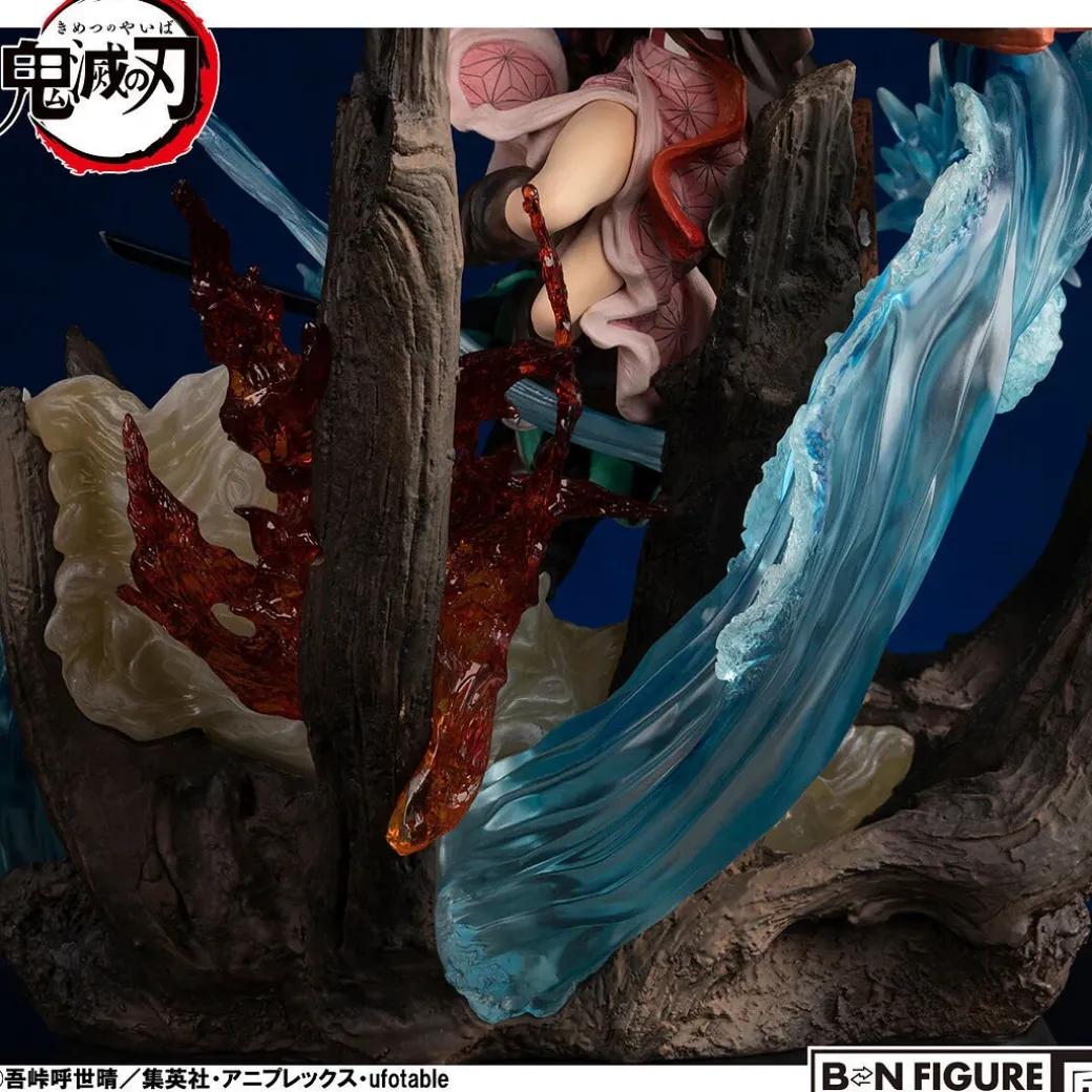 Tanjiro Kamado & Nezuko Kamado with LED - Demon Slayer: Kimetsu no Yaiba Resin Statue - BN Figure