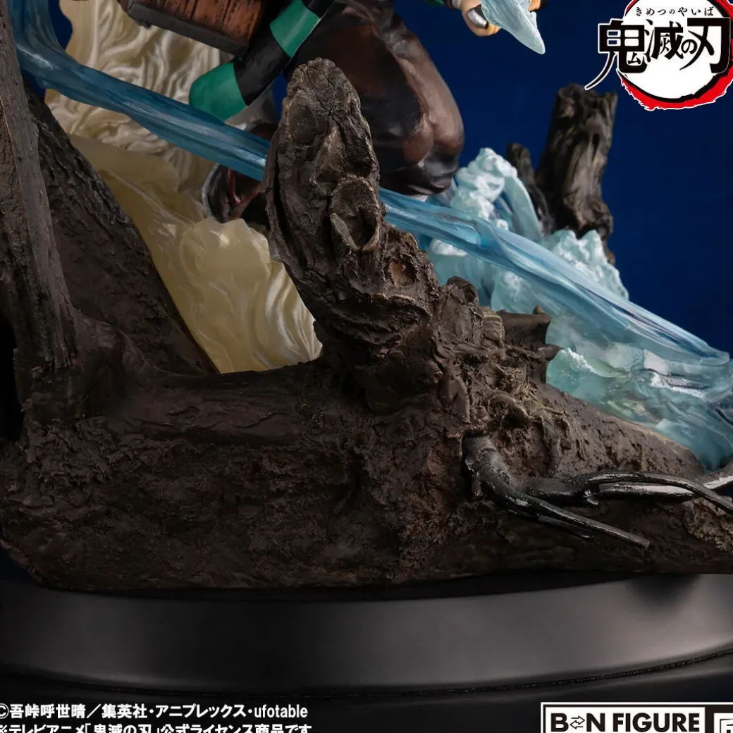 Tanjiro Kamado & Nezuko Kamado with LED - Demon Slayer: Kimetsu no Yaiba Resin Statue - BN Figure