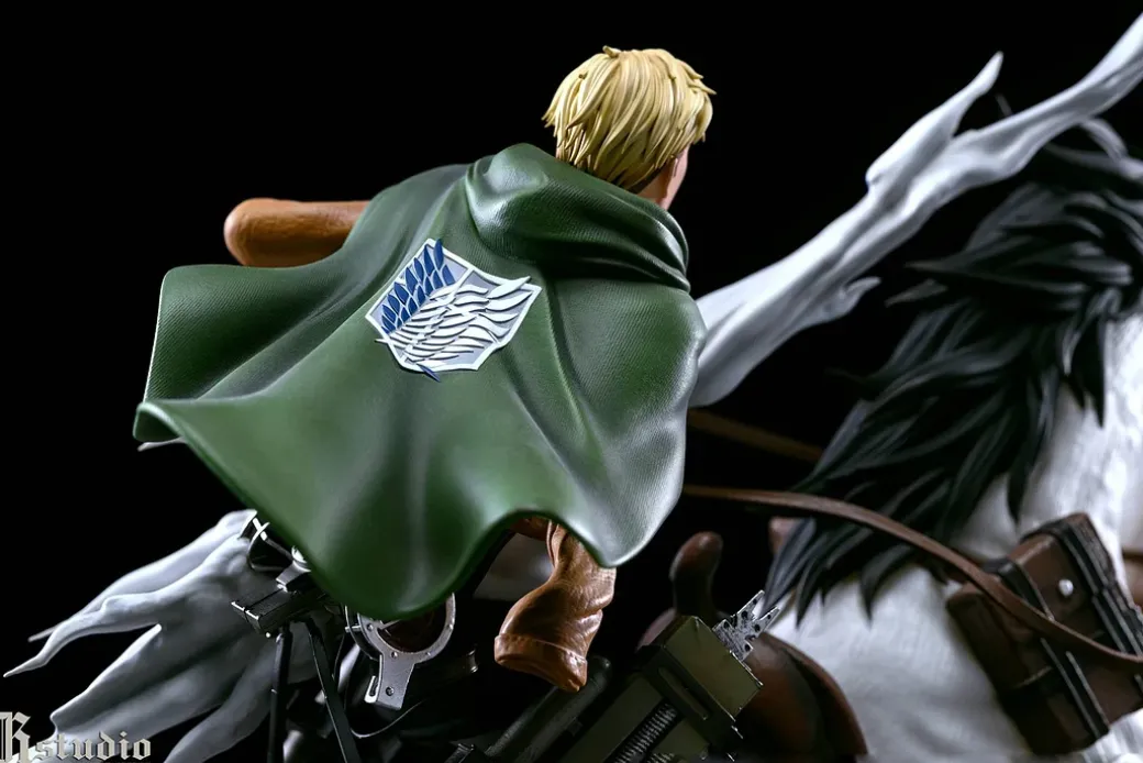 The 13th commander of Survey Corps Erwin Smith – Attack On Titan Resin Statue – JR Studio