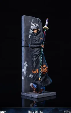 Trafalgar D. Water Law - ONE PIECE Resin Statue - SS Studios