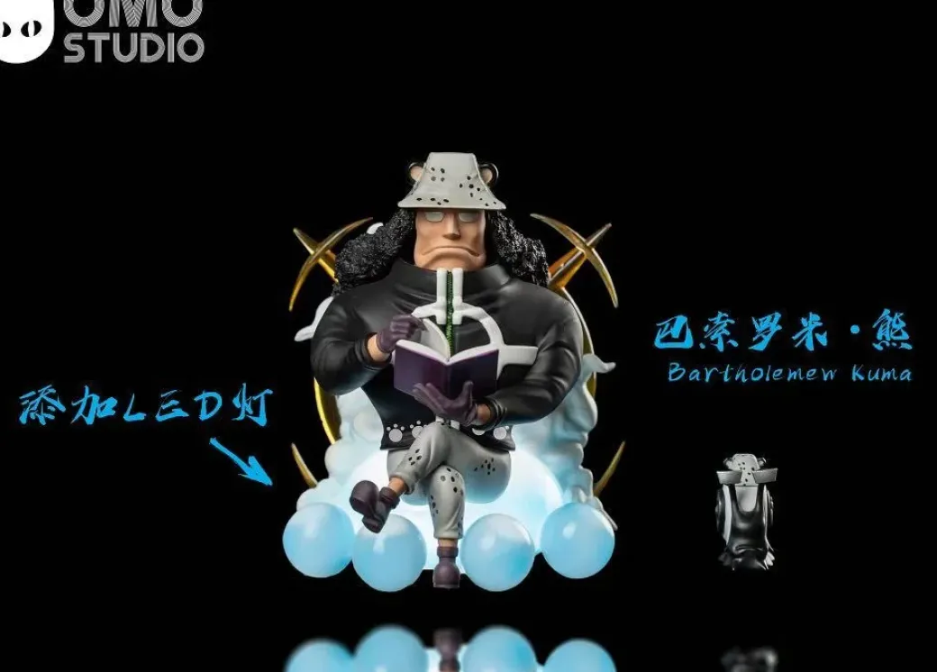 WCF Scale Sitting Bartholomew Kuma with LED - ONE PIECE Resin Statue - OMO Studios